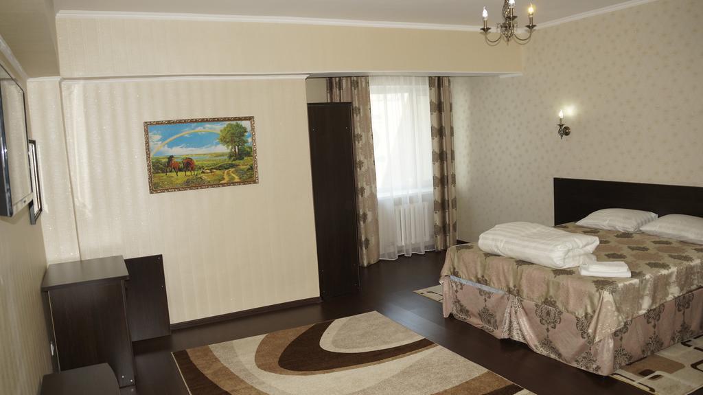 Home Hotel Astana エクステリア 写真