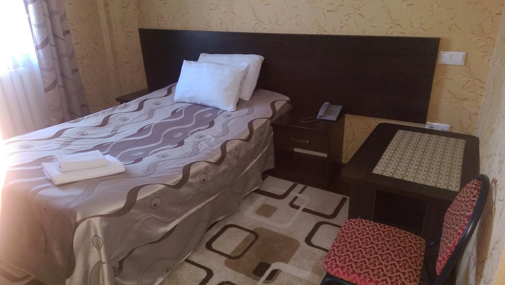 Home Hotel Astana エクステリア 写真