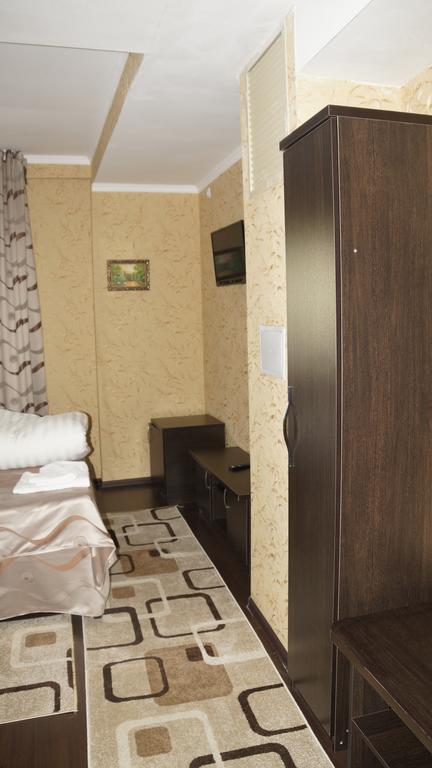 Home Hotel Astana エクステリア 写真