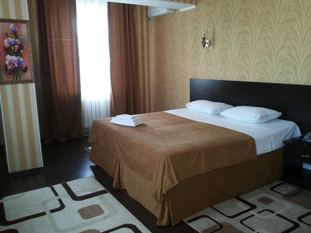 Home Hotel Astana エクステリア 写真